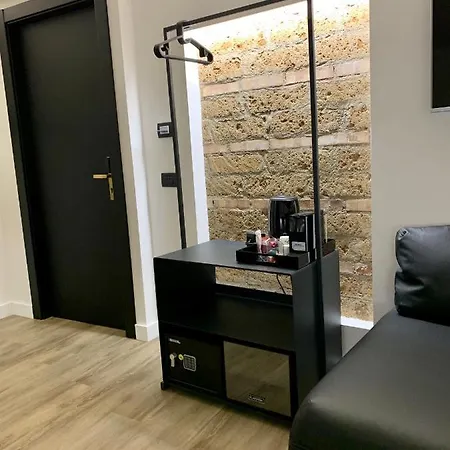 Toledo Boutique Naples