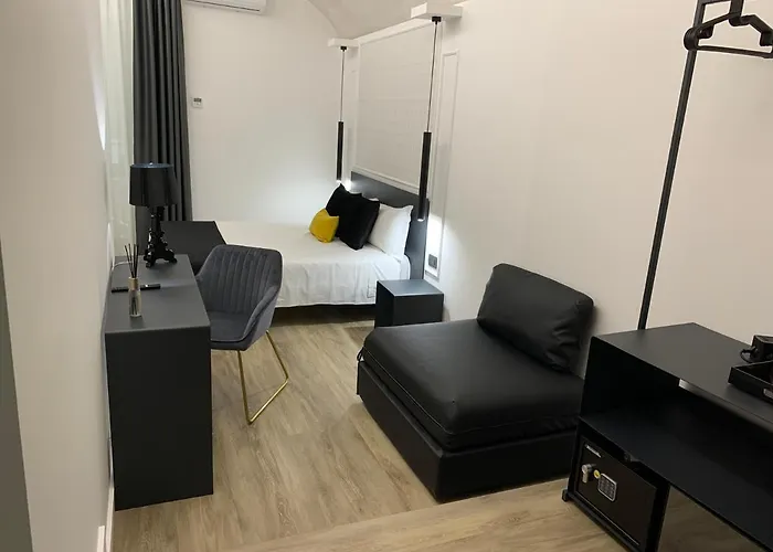 Bed & Breakfast Toledo Boutique