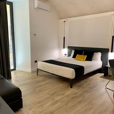 Alojamento de Acomodação e Pequeno-almoço Toledo Boutique 4*